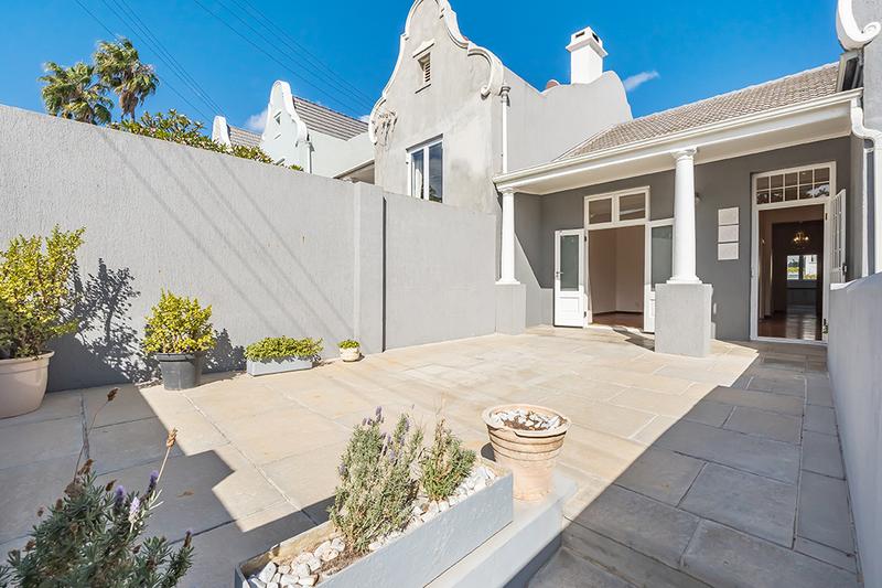 To Let 3 Bedroom Property for Rent in Fresnaye Western Cape